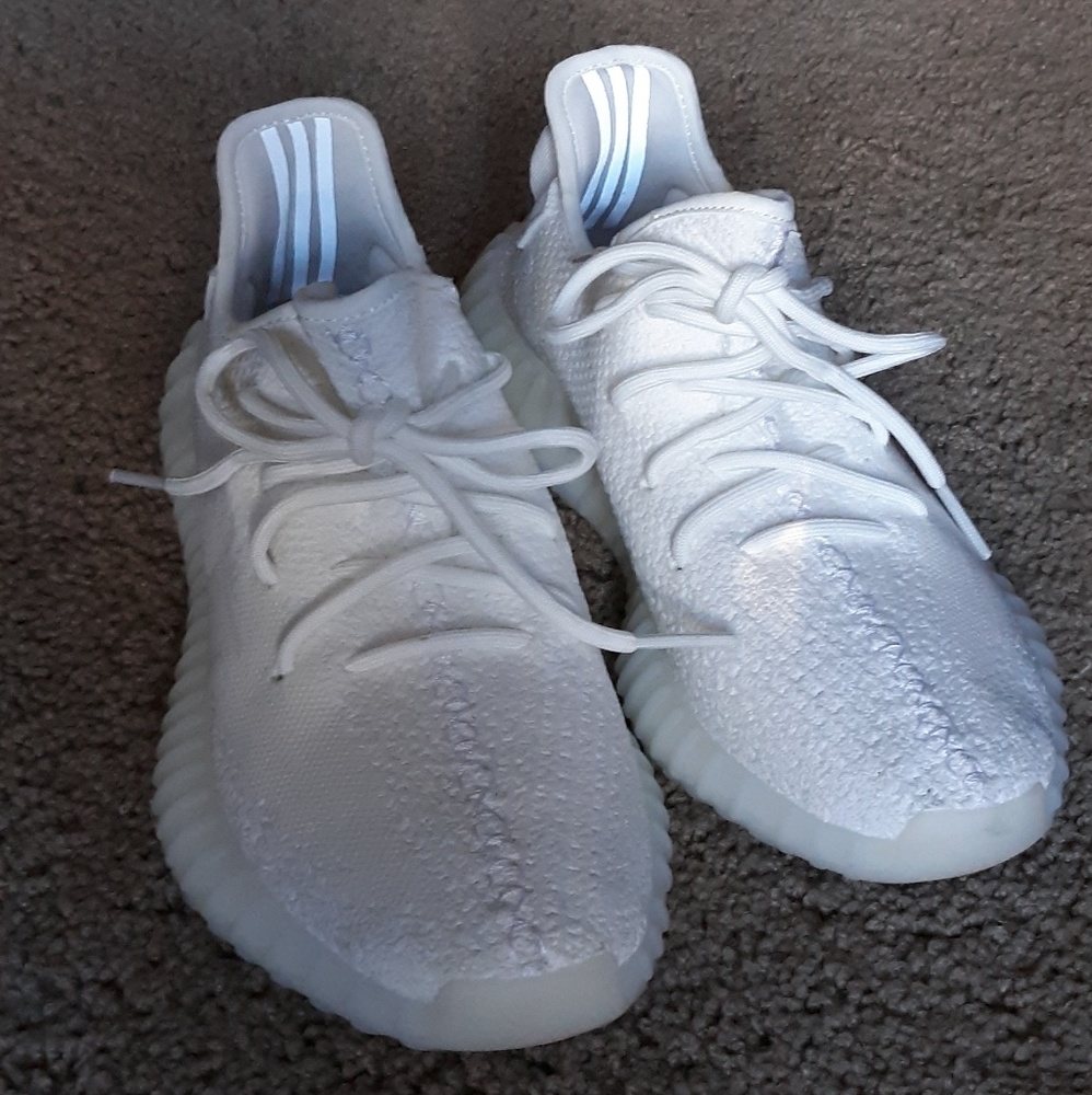 Yeezy boost 350v2 cream